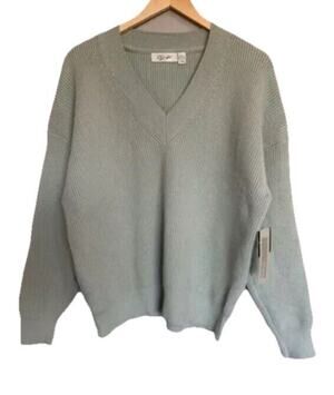 RD Style Stitch Fix Relaxed V-Neck Sweater Knit Light Sage Green Size Large NWT